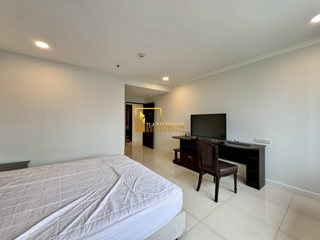 รูป Lake Green | 3 Bedroom Condo For Rent in Nana - BR6798CD - รูปที่ 13/35