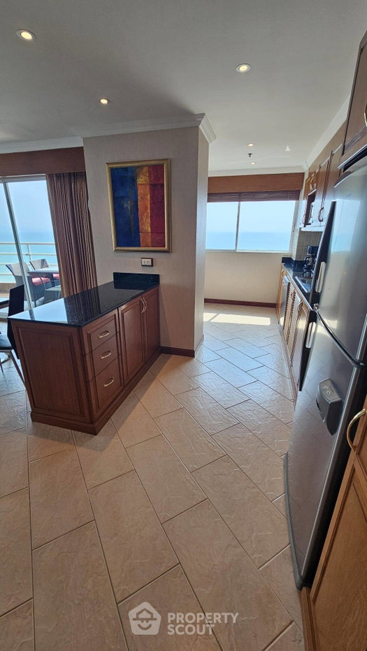 picture Spacious 2-BR 141 Sqm At View Talay 7 Condominium Jomtien (ID 3281933) - 7/51