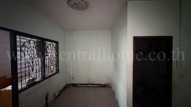 รูป ทาวน์เฮ้าส์ ซอย รัตนาธิเบศร์ 19 ทำเลดี ราคานายทุน - รูปที่ 14/17
