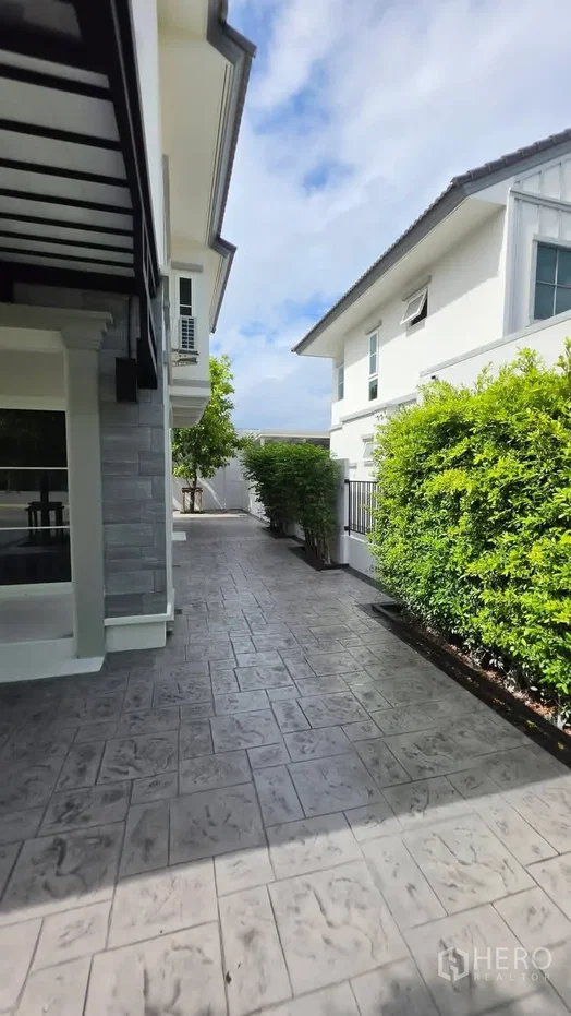 รูป ให้เช่า บ้านเดี่ยว 3 ห้องนอน Villaggio 3 Srinakarin-Bangna (หมู่บ้านที่ 3 ศรีนครินทร์-บางนา) บางแก้ว บางพลี สมุทรปราการ - รูปที่ 28/28