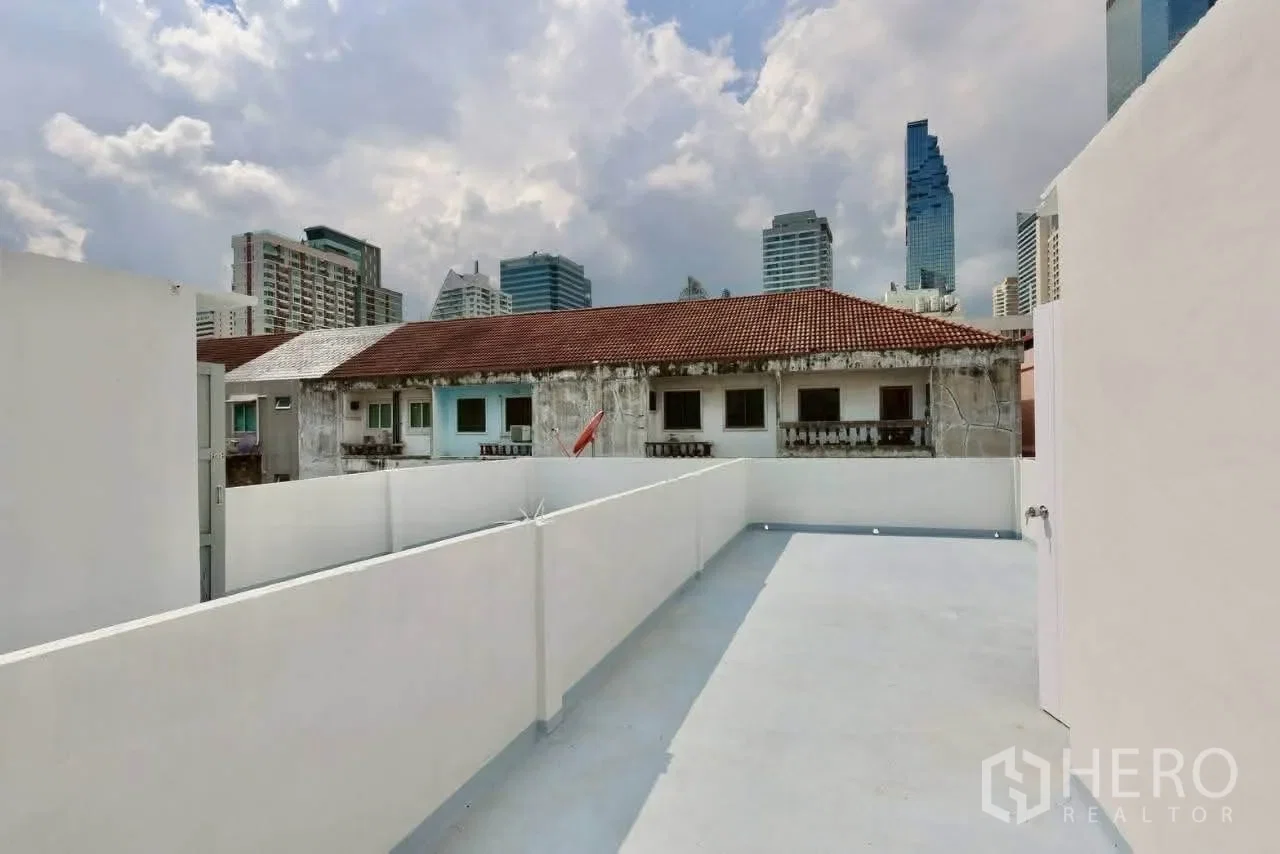 รูป ให้เช่า ตึกแถว 180 ตรม สาทร กรุงเทพมหานคร BTS สาทร สะพานตากสิน - รูปที่ 18/20