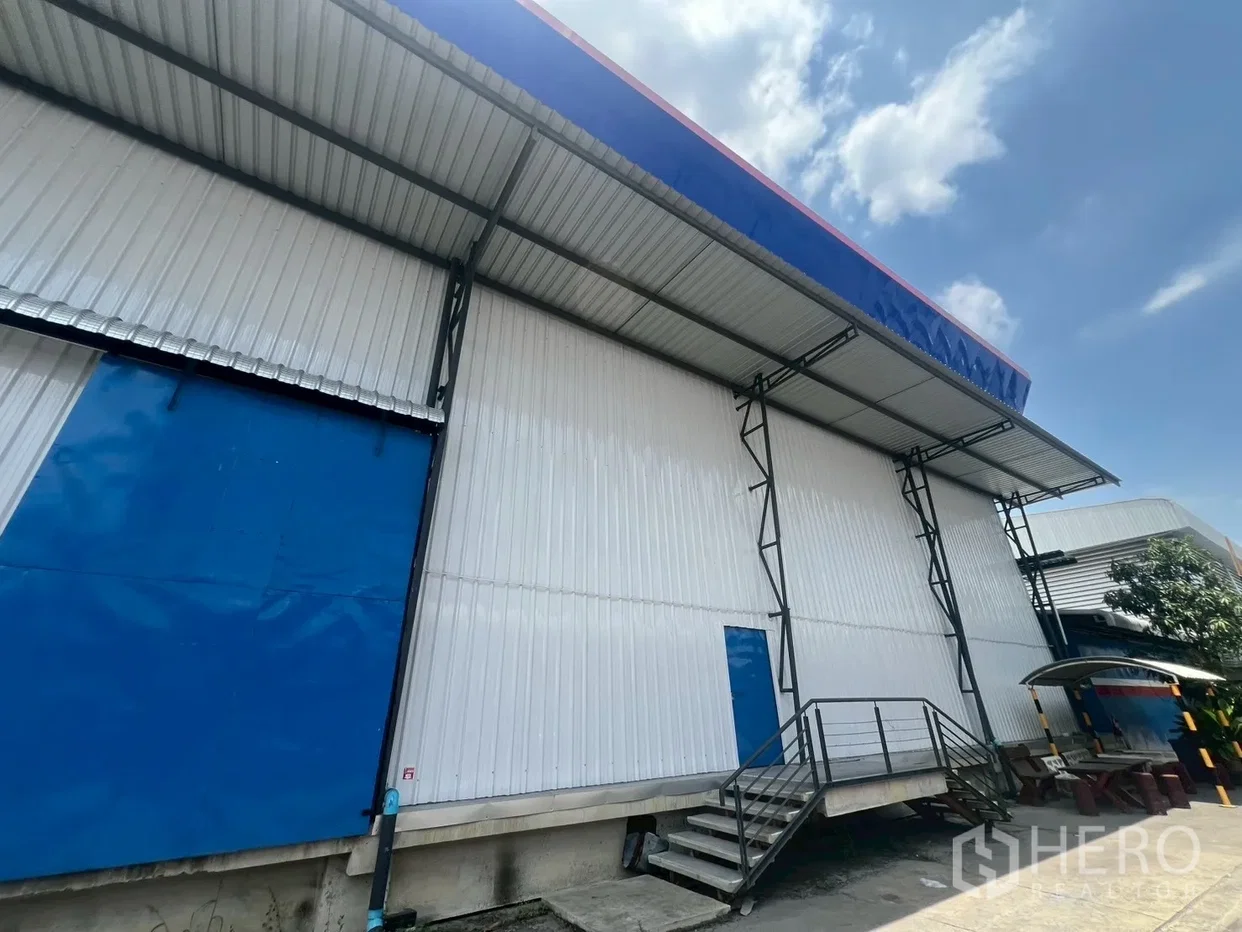 รูป ให้เช่า โกดัง 850 ตรม ลำปลาทิว ลาดกระบัง กรุงเทพมหานคร - รูปที่ 2/7