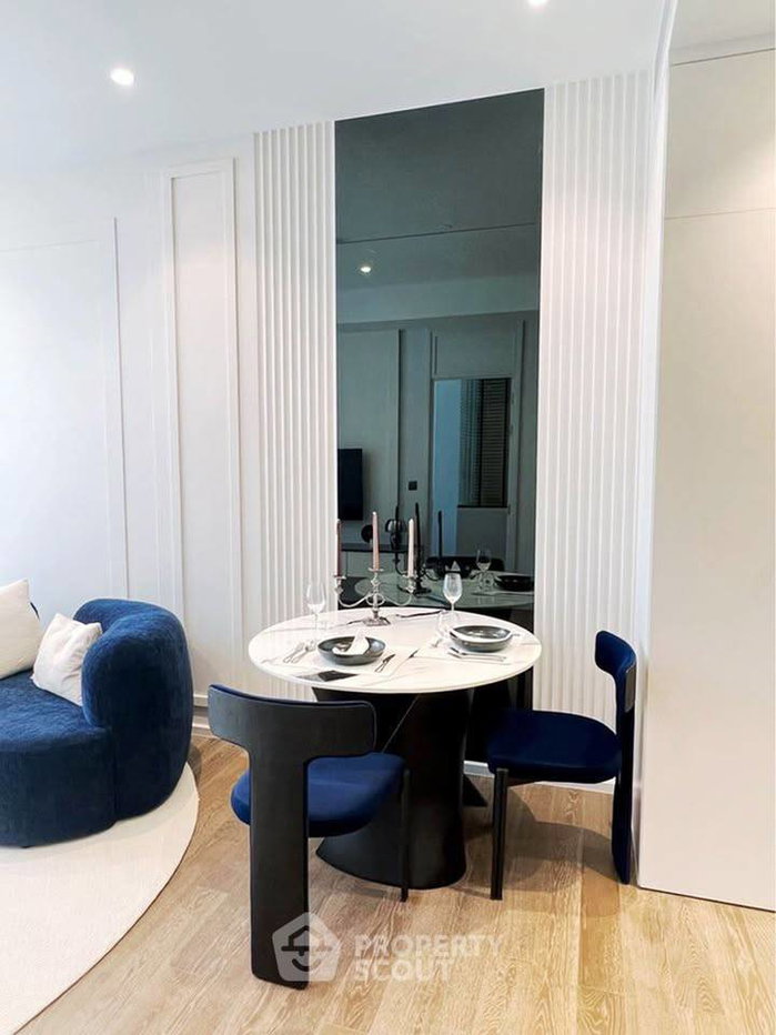 picture 1-BR Condo at Muniq Langsuan near BTS Ratchadamri (ID 3292175) - 4/19