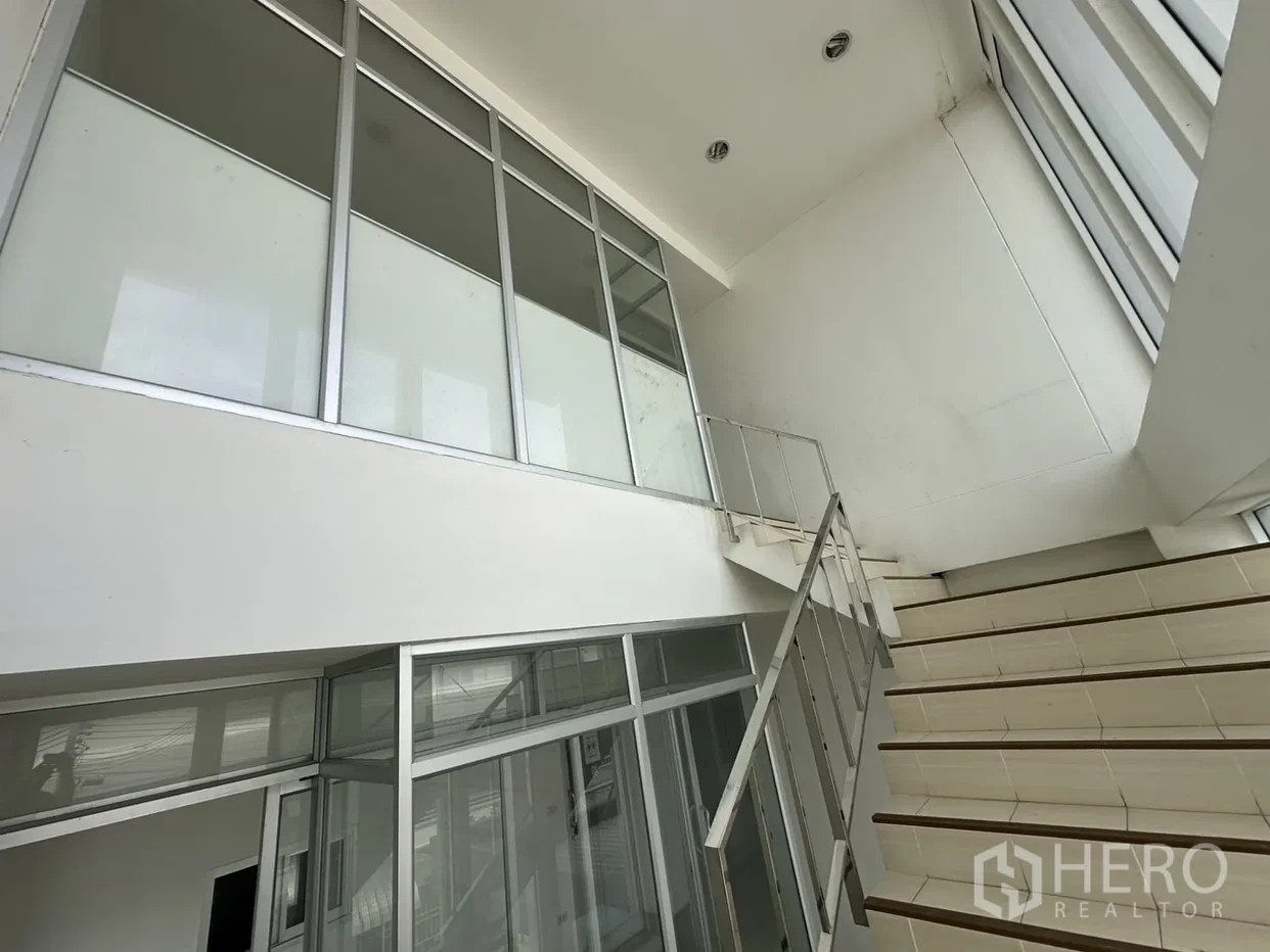 รูป ให้เช่า โรงงาน 1800 ตรม บางพลี สมุทรปราการ - รูปที่ 20/30