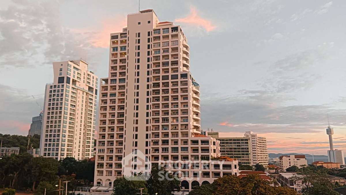 picture 3-BR Condo at Executive Residence 4 close to Phratamnak (ID 3281676) - 16/31