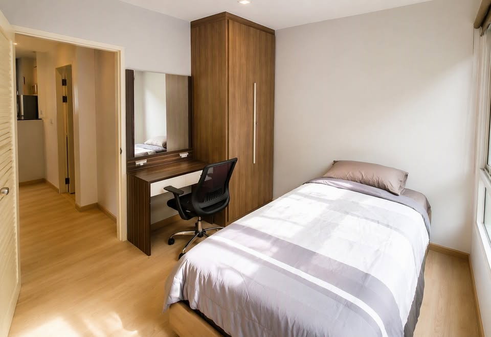picture Tree Condo Sukhumvit 42 | 2BR 55 SQ.M. | Tenant in Place - 7/12