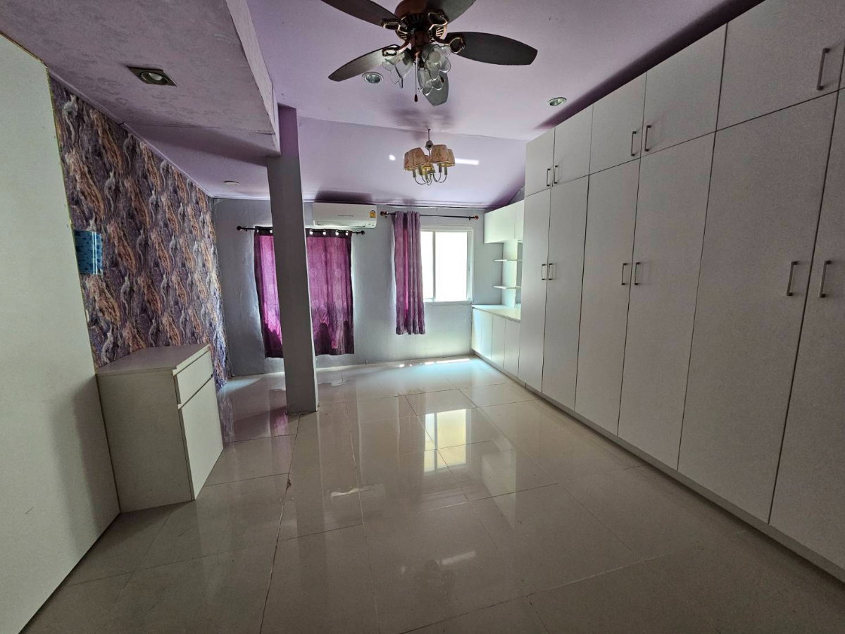picture Selling house 2 and a half floor  Im Amphorn 2 Soi 11-i - 21/25