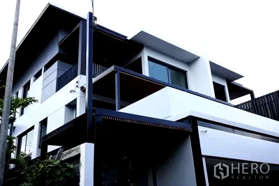 Houses for rent Bangkok : For Rent 4 Bedroom Detached House with Private Pool Sukhumvit 49 in Watthana, Bangkok