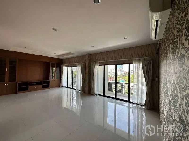 picture For rent Home Office 489 sqm in Mueang Samut Prakan, Samut Prakan - 2/12