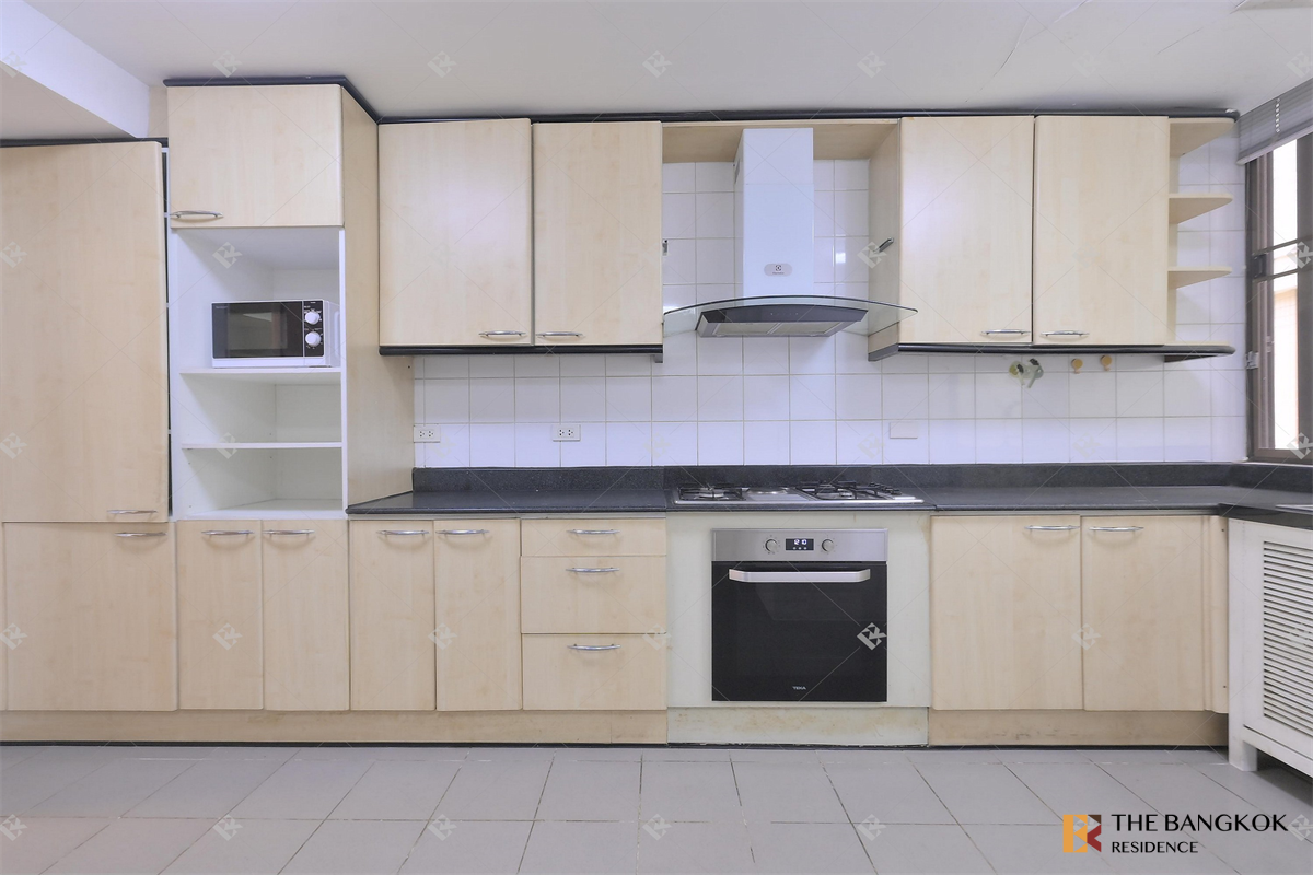 picture Looking for an owner for this special unit Ruamsuk Condominium - 7/10