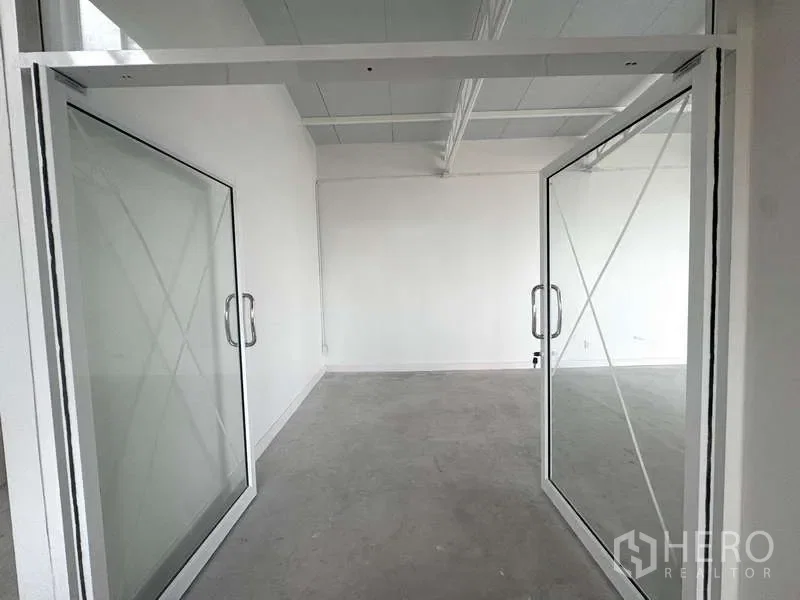 รูป ให้เช่า ออฟฟิศ 100 ตรม ทุ่งมหาเมฆ สาทร กรุงเทพมหานคร BTS สาทร สะพานตากสิน - รูปที่ 1/6