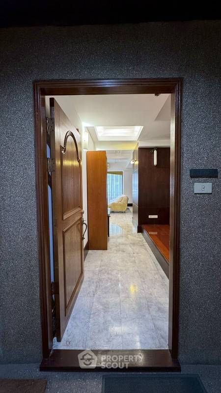 รูป คอนโด 1 ห้องนอน ชั้น 15 ขายที่ Asoke Tower ใกล้ MRT เพชรบุรี (ID 548678) - รูปที่ 2/38