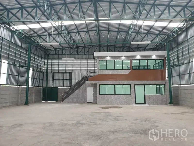 รูป ให้เช่า โกดัง 448 ตรม ดอกไม้ ประเวศ กรุงเทพมหานคร - รูปที่ 4/11