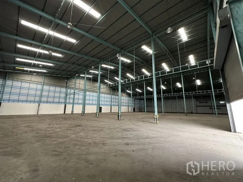 picture For rent Warehouse 3050 sqm in Mueang Samut Prakan, Samut Prakan - 4/12