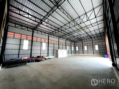 เช่าโรงงาน ดรีมเวิลด์ : ให้เช่า โกดัง 270 ตรม ลาดสวาย ลำลูกกา ปทุมธานี