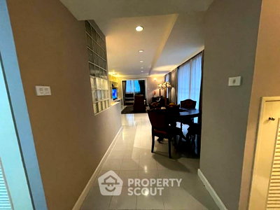 ขายคอนโด : คอนโด 2 ห้องนอน 142 ตร.ม. Supalai Place Sukhumvit 39 ใกล้ BTS พร้อมพงษ์ (ID 3292181)