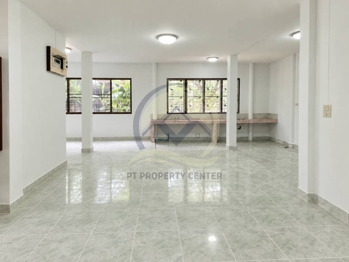 รูป หมู่บ้านบุศรินทร์ รังสิต 1 ถนนรังสิต-นครนายก 46 (ลำลูกกา 11) ปทุมธานี  บ้านเปล่าหลังริมพร้อมอยู่ ราคาพิเศษ เปิดกว้างสำหรับเจรจา สามารถต่อรองได้  - รูปที่ 5/26