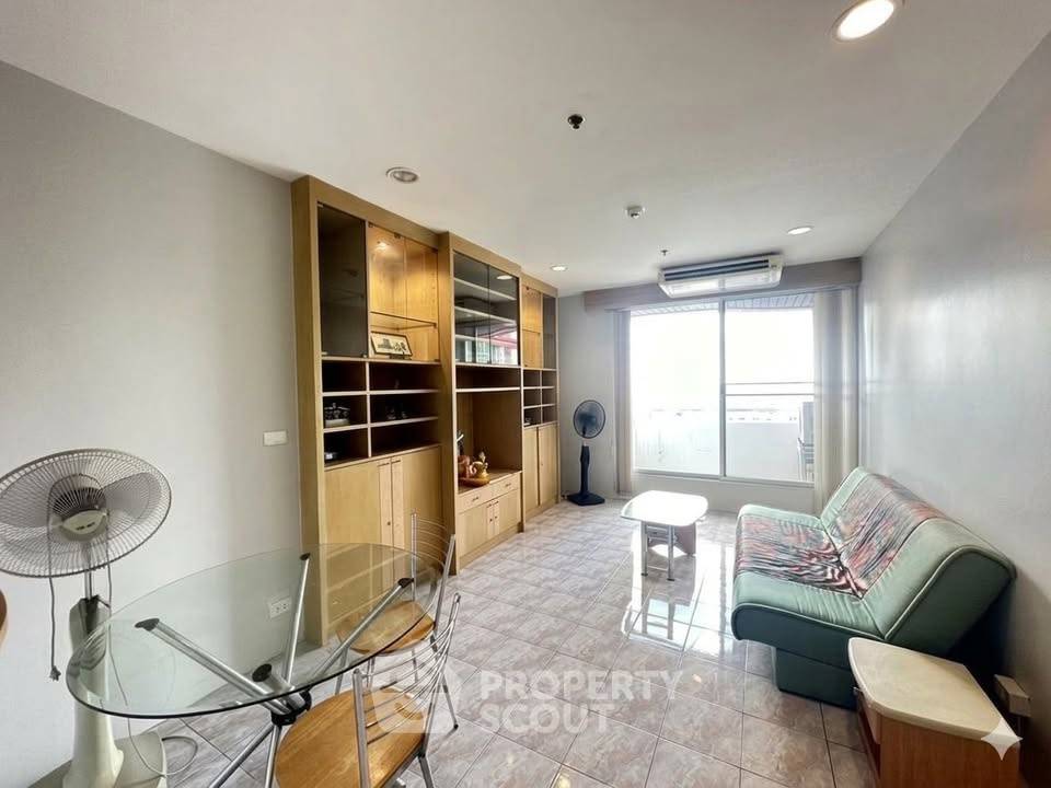picture 200m To BTS Phaya Thai | 2-BR Pathumwan Resort (ID 2891133) - 3/6