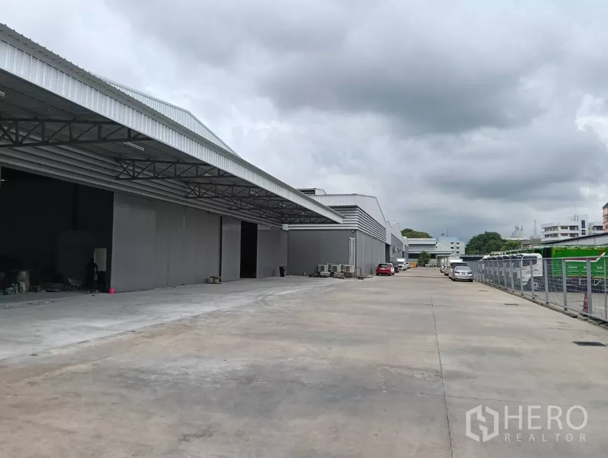 picture For rent Warehouse 2300 sqm in Phra Pradaeng, Samut Prakan BTS Samrong - 3/6