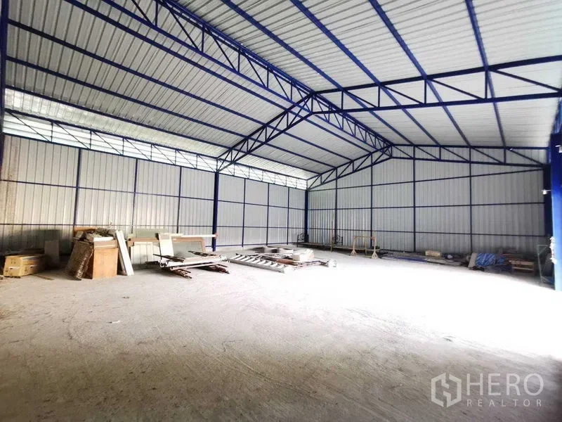 picture For rent Warehouse 180 sqm in Bang Na, Bangkok - 10/15