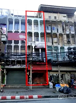 Shophouses for rent Phra Khanong : For rent Shophouse 300 sq.m. in Bang Chak, Phra Khanong, Bangkok BTS Bang Chak