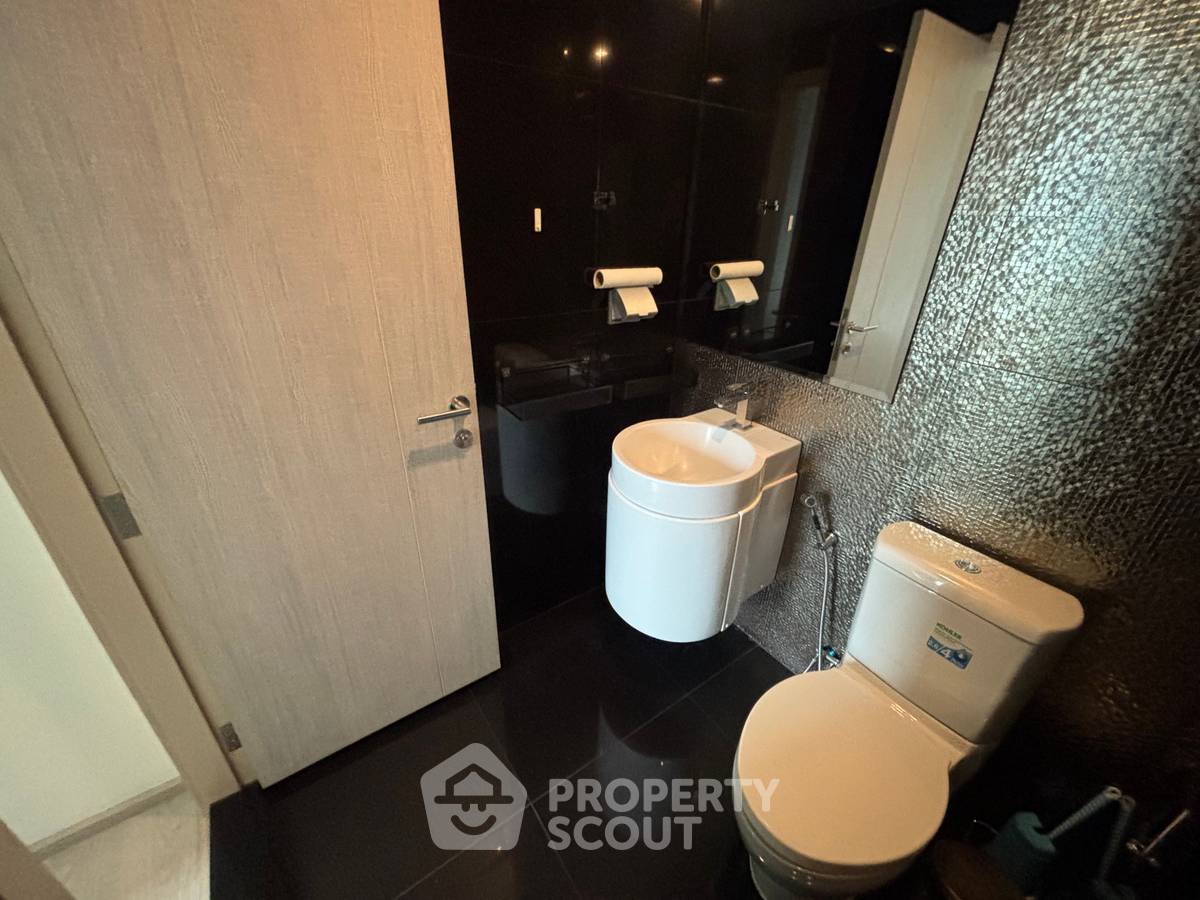 picture 22nd-Floor 1-BR At Rhythm Sukhumvit 36-38, 300m To BTS Thong Lor (ID 1566985) - 13/14