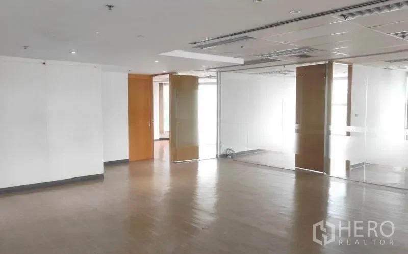 รูป ให้เช่า ออฟฟิศ 418 ตรม ยานนาวา สาทร กรุงเทพมหานคร BTS สาทร สะพานตากสิน - รูปที่ 2/3