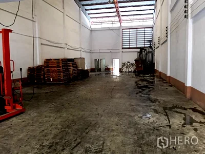 Factory for rent Bang Pu Industrial Estate (North) : For rent and sale Factory 400 sq.m. in Bang Phae, Samut Prakan
