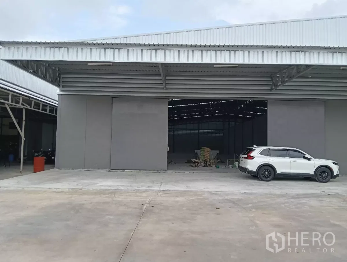 picture For rent Warehouse 2300 sqm in Phra Pradaeng, Samut Prakan BTS Samrong - 2/6