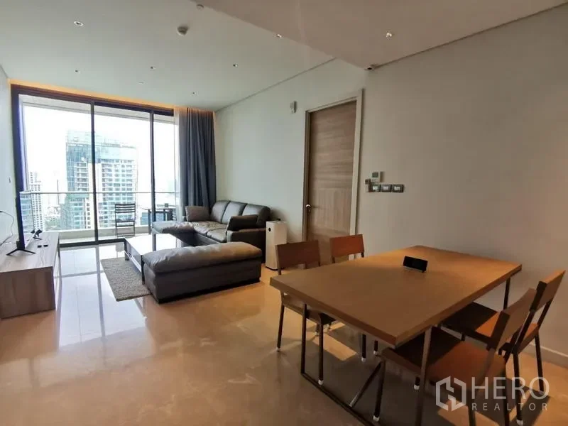 รูป ให้เช่า คอนโด 2 ห้องนอน Sindhorn Residence (บ้านพักซินด์ฮอร์น) ลุมพินี ปทุมวัน กรุงเทพมหานคร BTS ชิดลม - รูปที่ 1/19