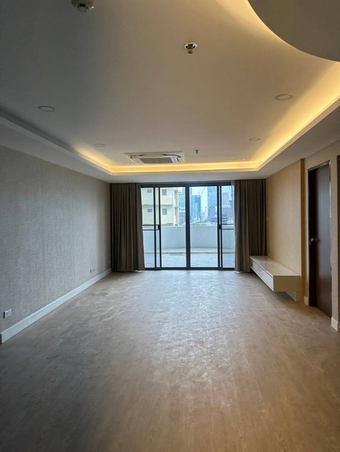 รูป 🔥Crystal Garden - 3 Bedrooms for SALE ONLY 26MB 🔥 - รูปที่ 3/13