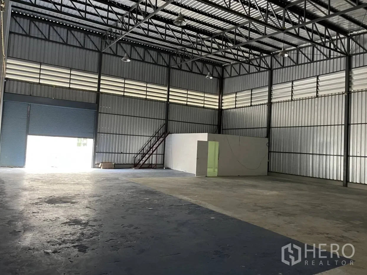 picture For rent Warehouse 400 sq.m. in Bang Phli, Samut Prakan - 3/13