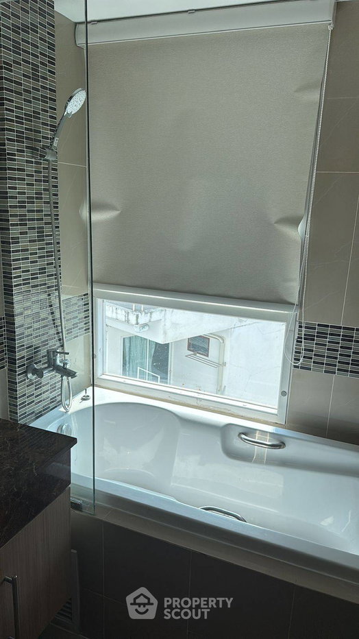 picture 2-BR Condo At Nova Ocean View Condominium, Phratamnak (ID 3281761) - 12/26
