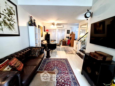 Townhouses for sale Samut Prakarn : 3-BR Townhouse At The Connect Bearing Station (ID 3284338)