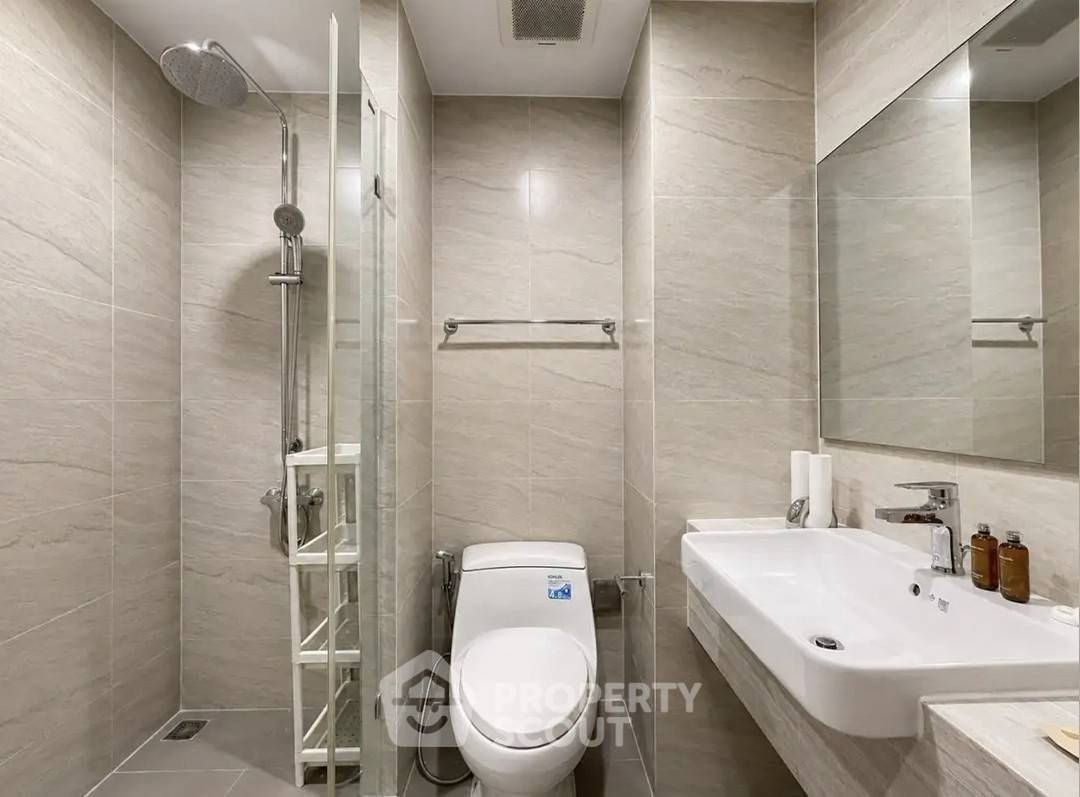 รูป คอนโด 1-ห้องนอน ที่ เดอะ คราวน์ เรสซิเดนท์เซส ใกล้ MRT คลองเตย (ID 3291228) - รูปที่ 11/19
