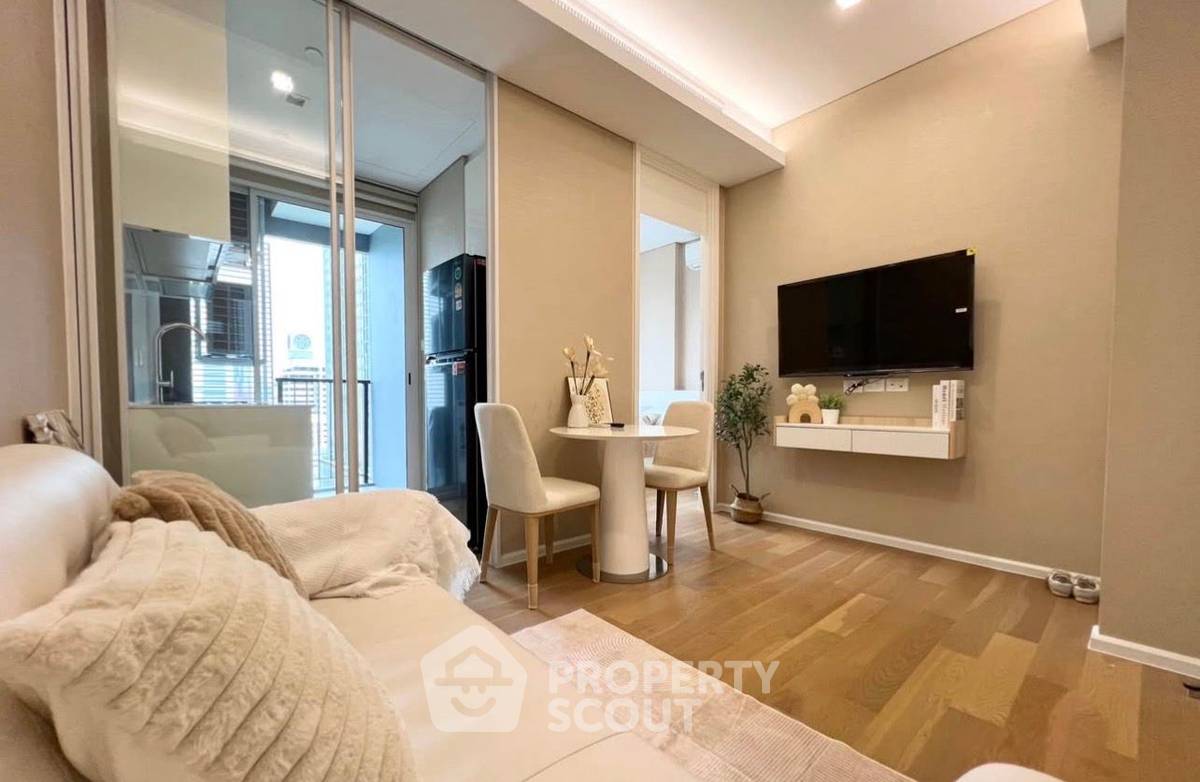 รูป ใกล้ MRT พหลโยธิน 100 ม. | 1 ห้องนอน The Saint Residences (ID 3283701) - รูปที่ 1/16