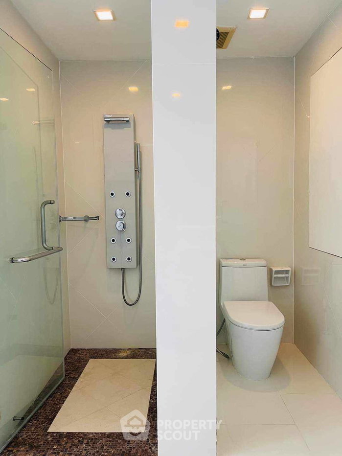 รูป ขายคอนโดสองห้องนอน The Sanctuary Wong Amat ขนาดเก้าตารางเมตร (ID 3281843) - รูปที่ 2/8