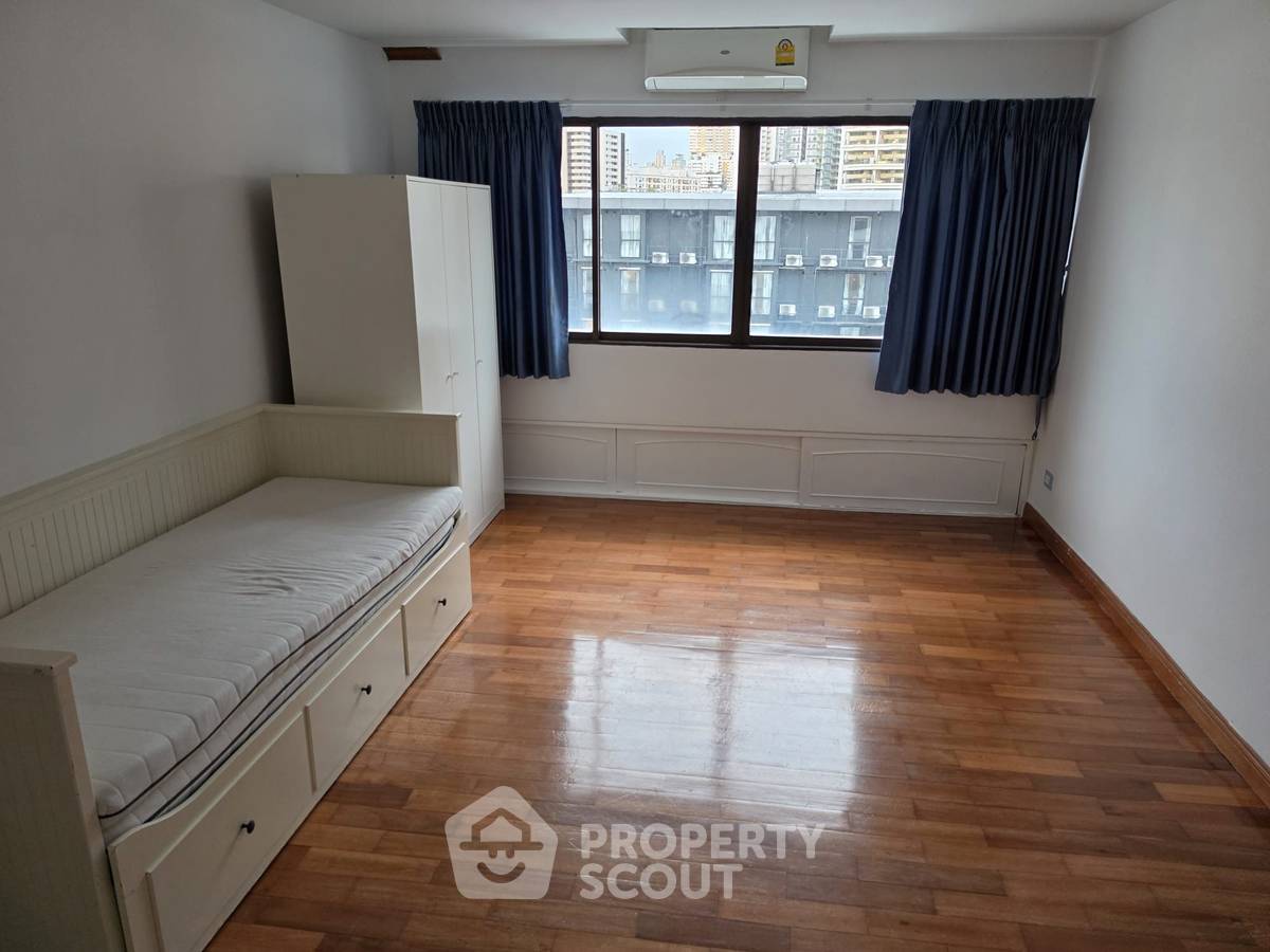 picture Spacious 2-BR 124 Sqm At La Maison Sukhumvit 22, MRT Queen Sirikit (ID 385075) - 9/13