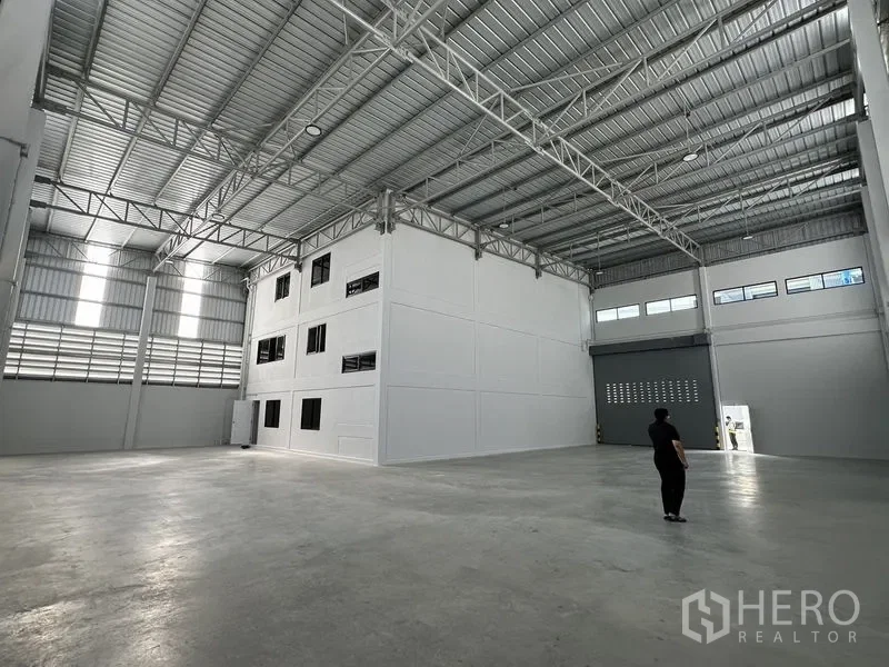 picture For rent Warehouse 1000 sqm in Bang Phli, Samut Prakan - 3/12