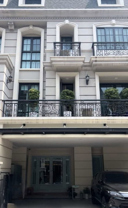 รูป LTH16141 - Luxury Corner Townhome for Rent Sathorn–Narathiwas | The Legend | 480 sq.m. | 4 Beds 6 Baths | 120K | ทาวน์โฮมหรูให้เช่า สาทร–นราธิวาส - รูปที่ 9/9