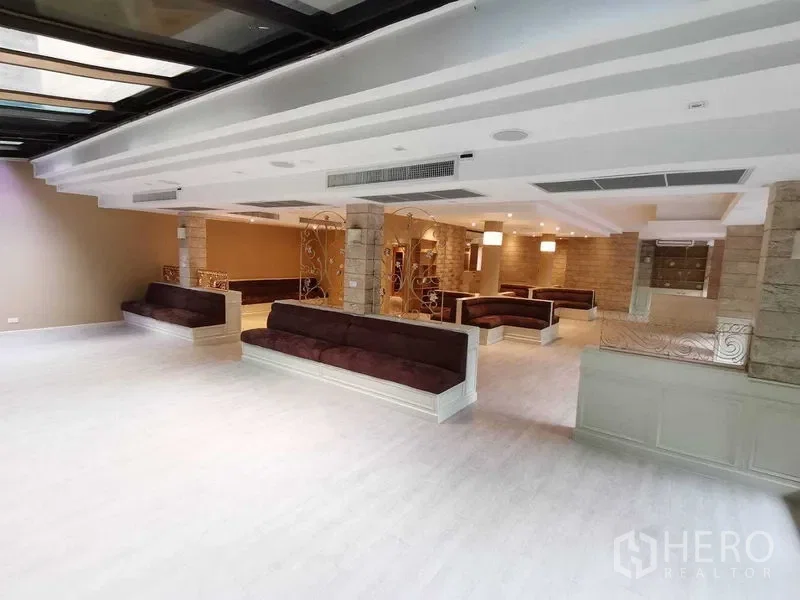 picture For rent Retail Space 320 sqm in Lumphini, Pathum Wan, Bangkok BTS Chitlom - 2/12