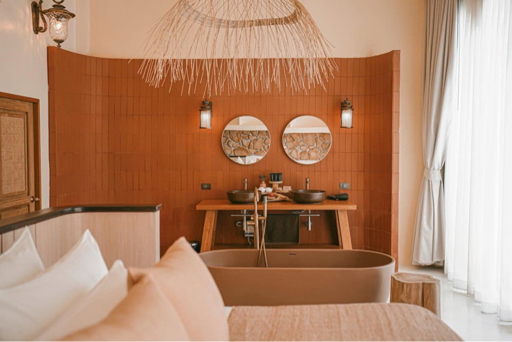 picture Resort for sale on Koh Larn – 65 million Baht. - 23/24