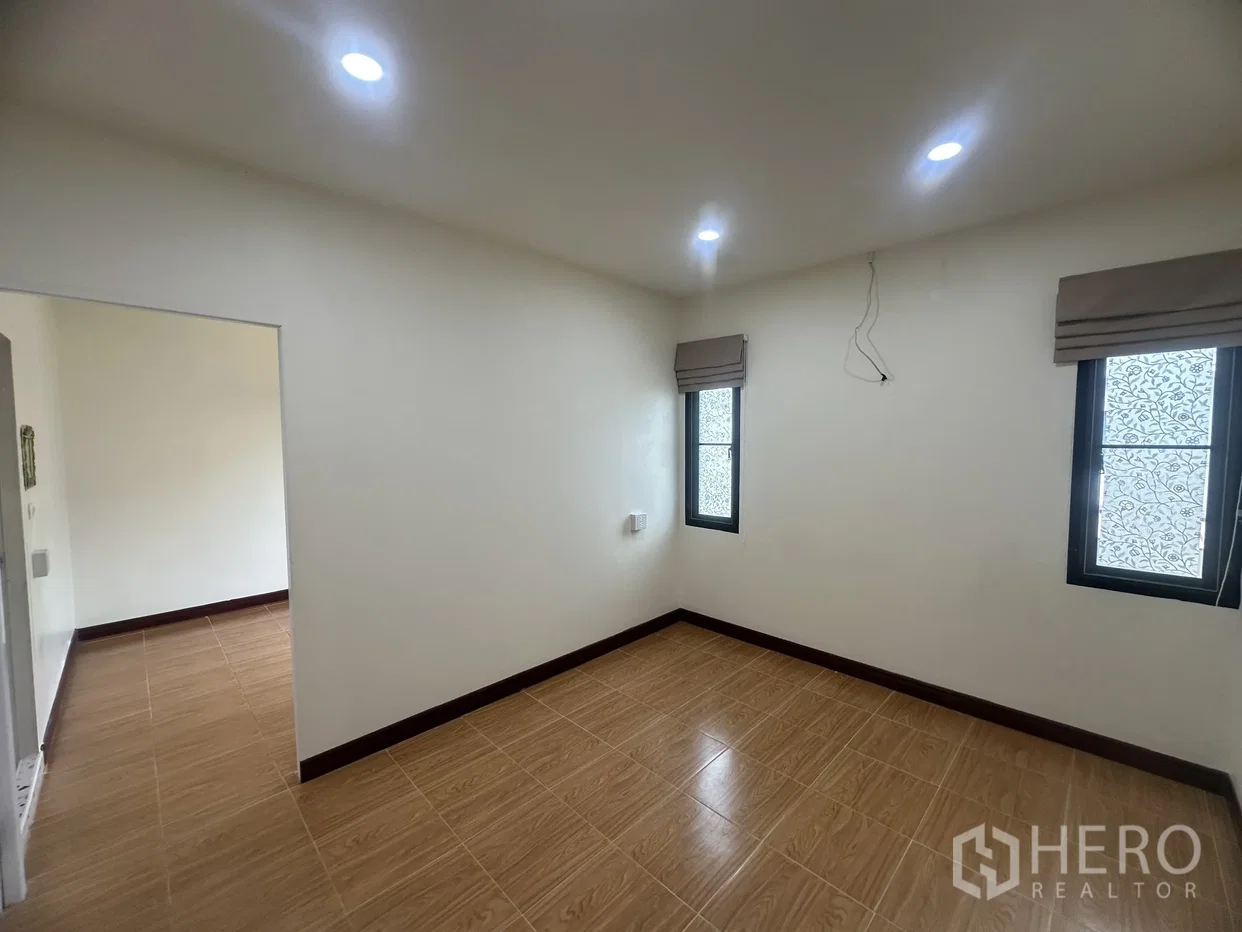 รูป ขาย ทาวน์เฮาส์ 4 ห้องนอน Baan Fah Piyarom Terrace Phase 12 ลาดสวาย ลำลูกกา ปทุมธานี - รูปที่ 12/17