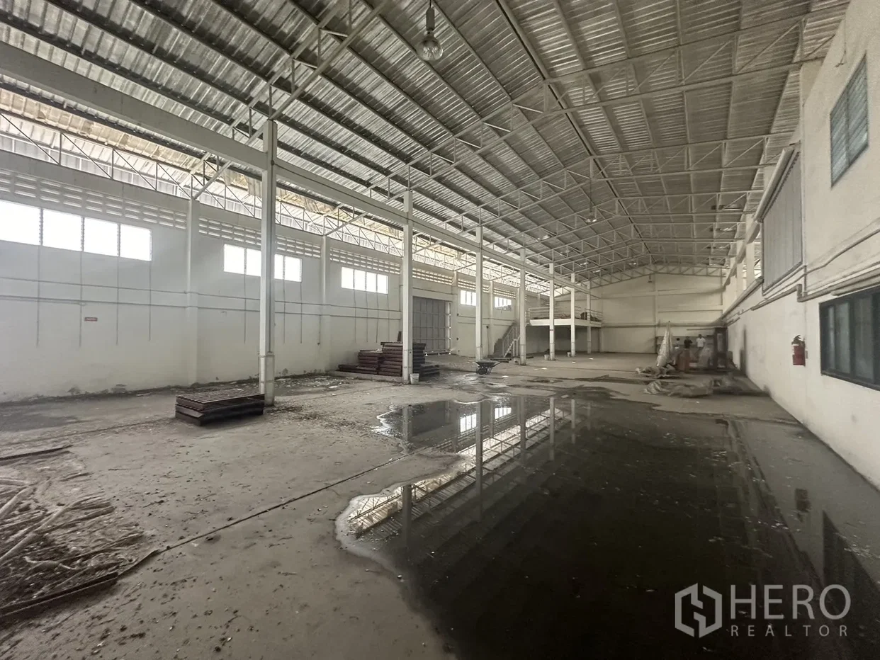 รูป ให้เช่าหรือขาย โรงงาน 2400 ตรม ดอกไม้ ประเวศ กรุงเทพมหานคร - รูปที่ 16/17