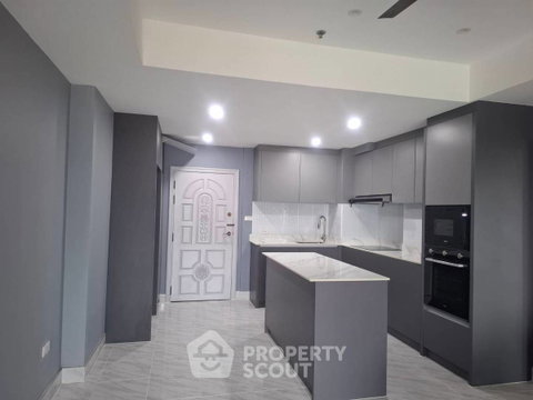 Spacious 1-BR 72 Sqm For Sale At View Talay 3 Phratamnak (ID 3281925)