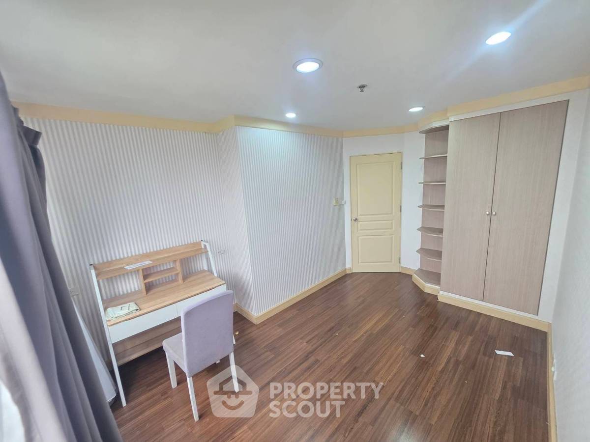 รูป คอนโด 2-ห้องนอน ที่ เดอะวอเตอร์ฟอร์ด ไดมอน ทาวเวอร์ สุขุมวิท ใกล้ BTS พร้อมพงษ์ (ID 3264240) - รูปที่ 7/7