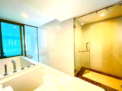 ขายคอนโด : ขายคอนโด 2 ห้องนอน The Sanctuary Wong Amat นาเกลือ (ID 3281842)