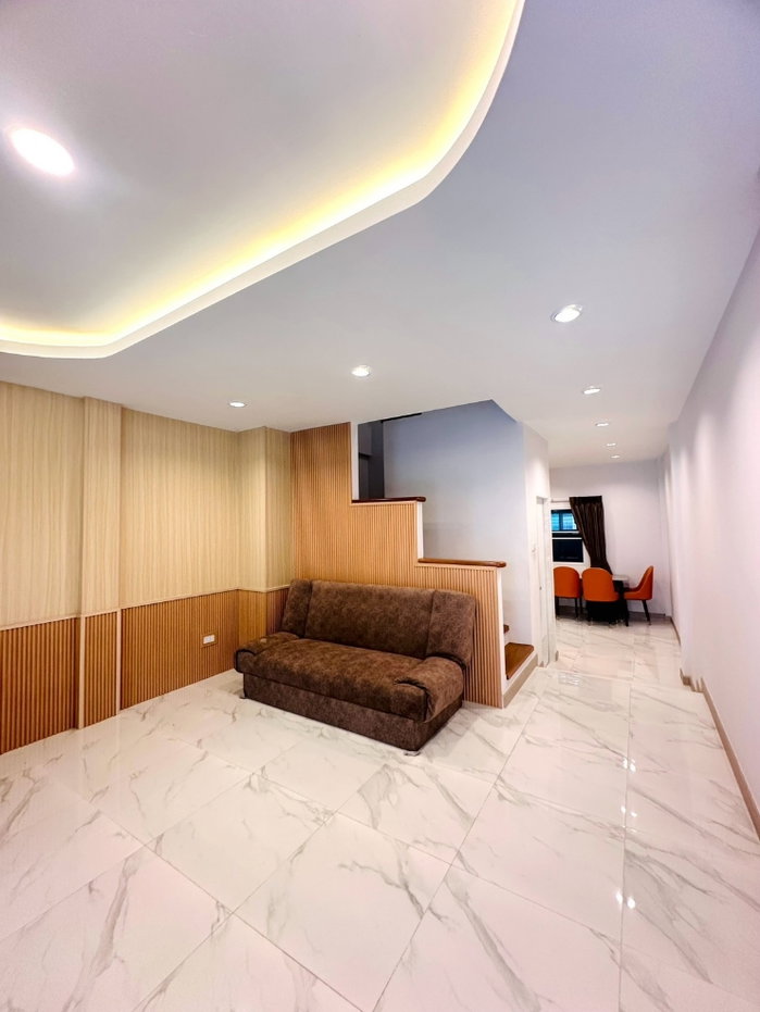 รูป  ให้เช่าทาวน์เฮาส์รีโนเวทใหม่ พุดตาน เพชรเกษม 81 | Owner Post - รูปที่ 4/12