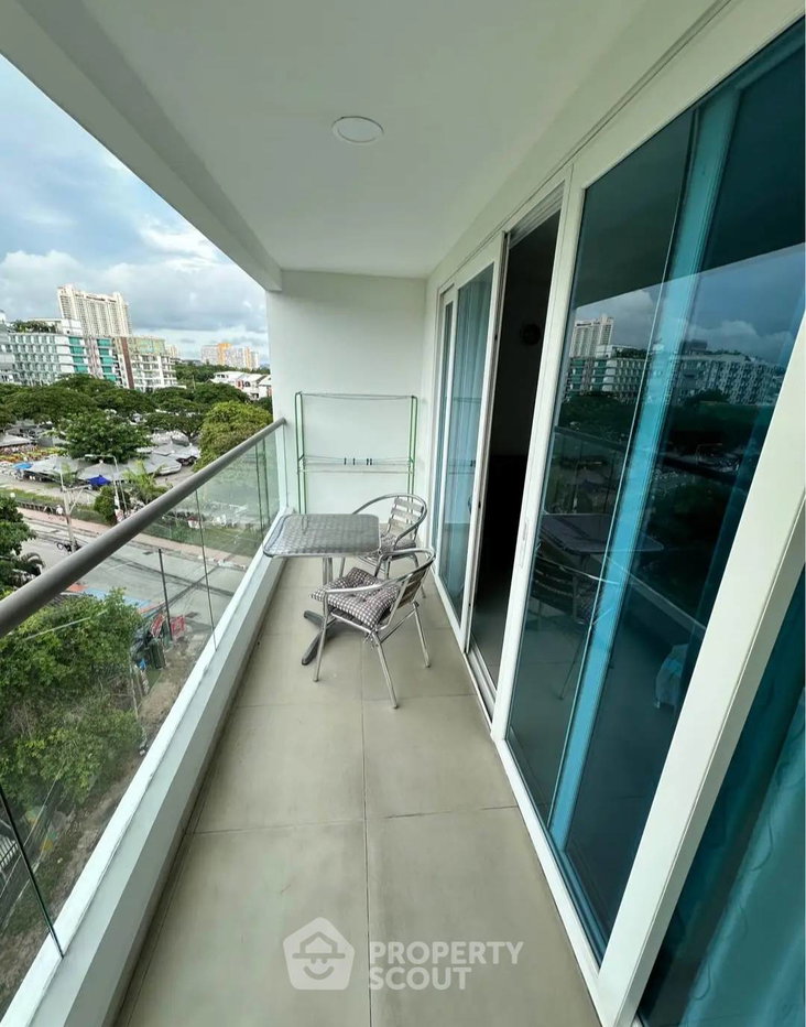 picture 1-BR Condo at Nova Ocean View Condominium close to Phratamnak (ID 3281759) - 6/18