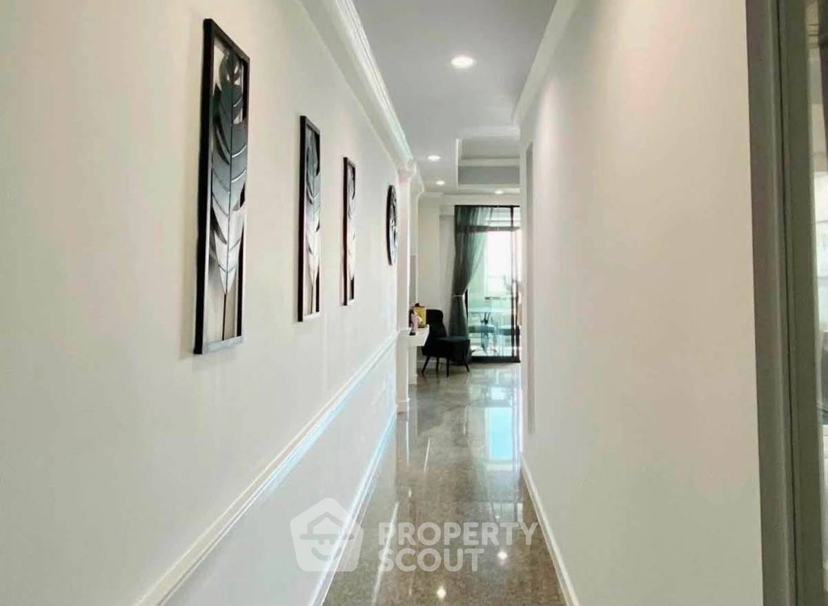 รูป คอนโด 1 ห้องนอน ชั้น 27 Jomtien Complex Condotel ขาย (ID 3221322) - รูปที่ 9/15